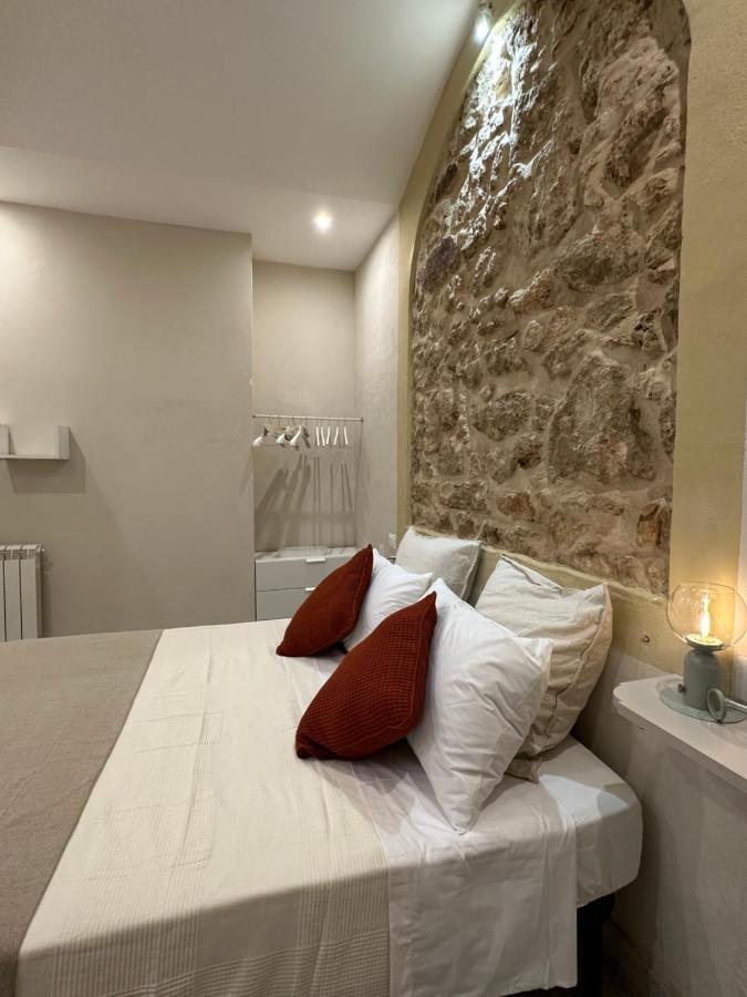 Sykia House * Syracuse