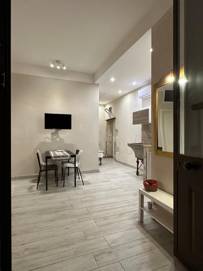 Sykia House * Syracuse